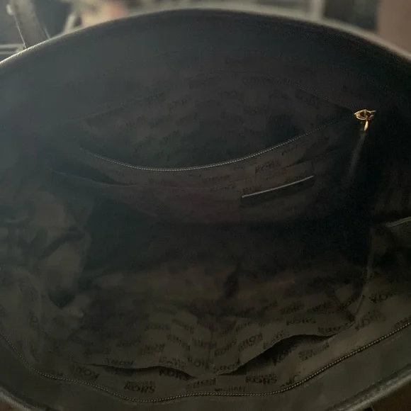 MK TOTE BAG - Picture 2 of 3